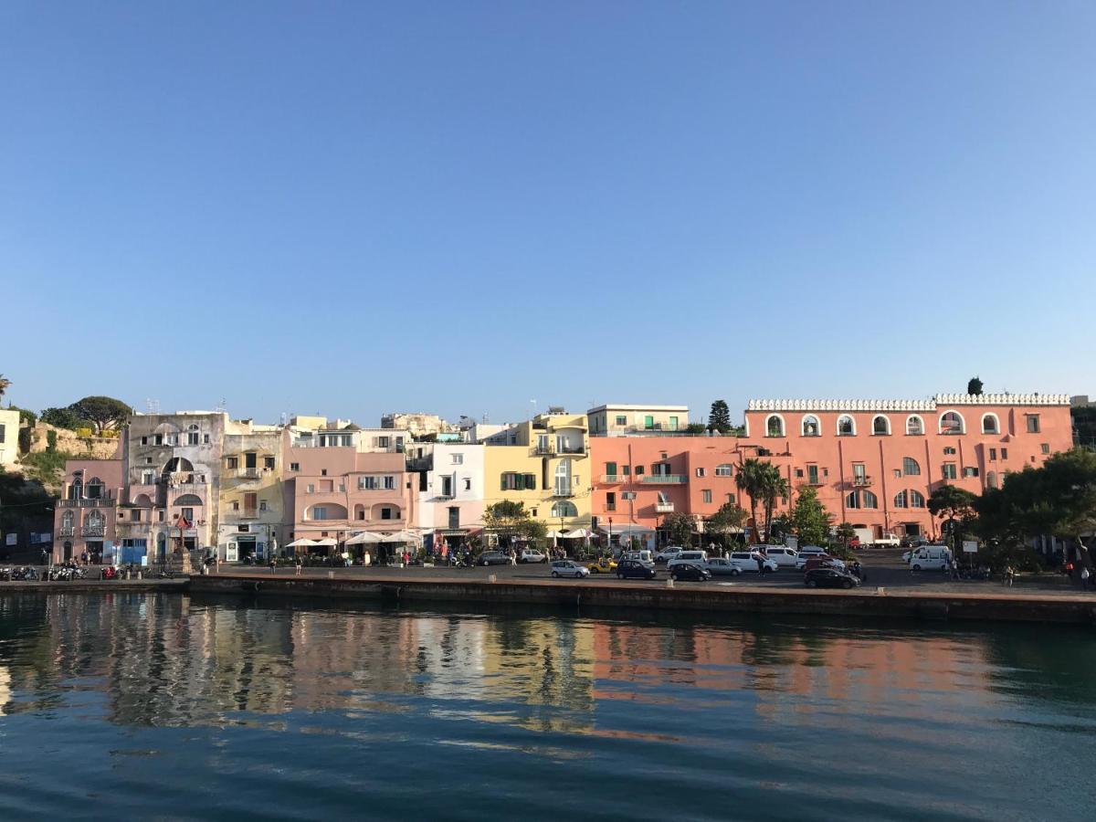 Vento Di Mare Bed & Breakfast Procida Exterior foto